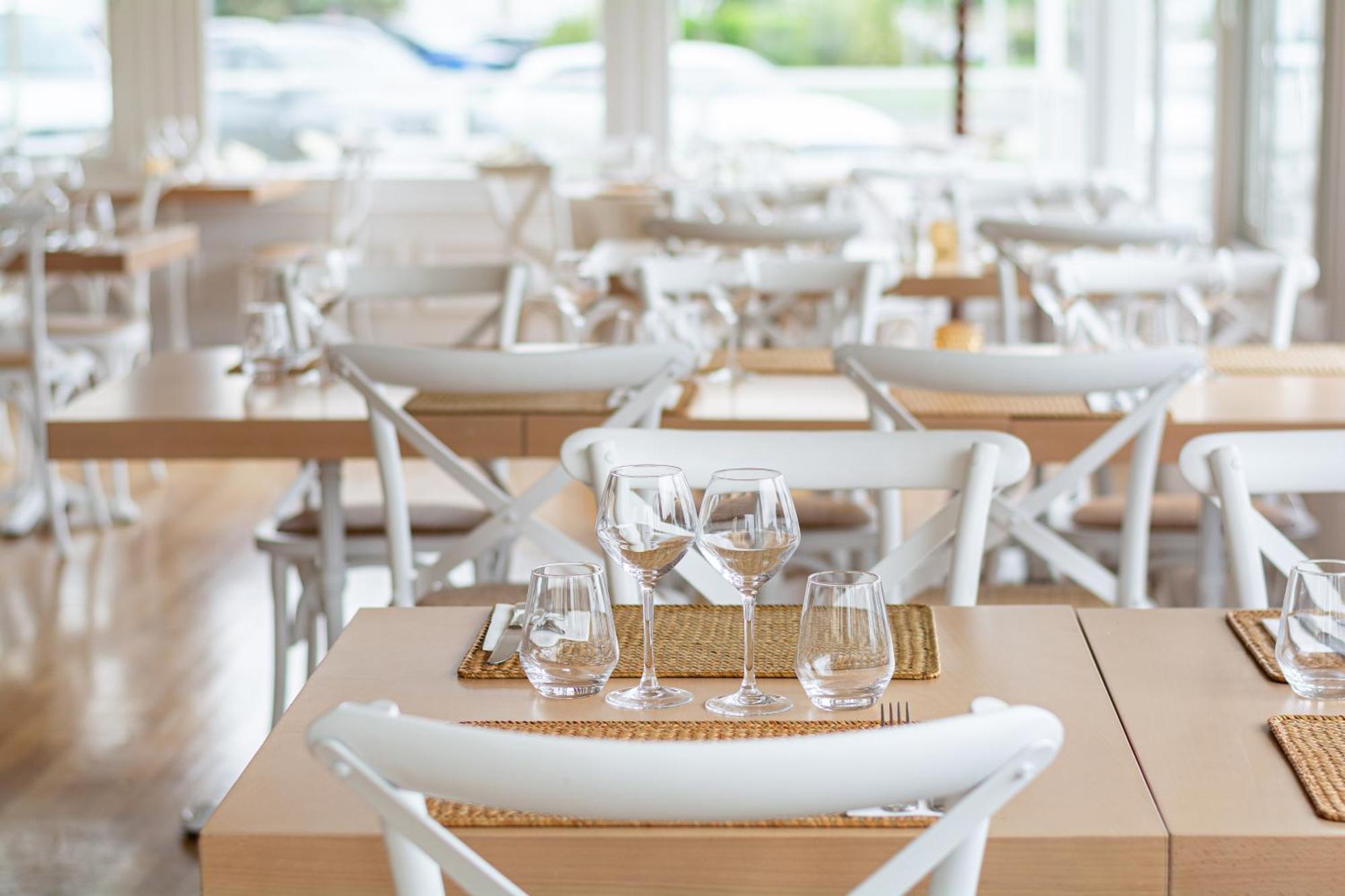 Hotel De La Plage Courseulles-sur-Mer Zewnętrze zdjęcie