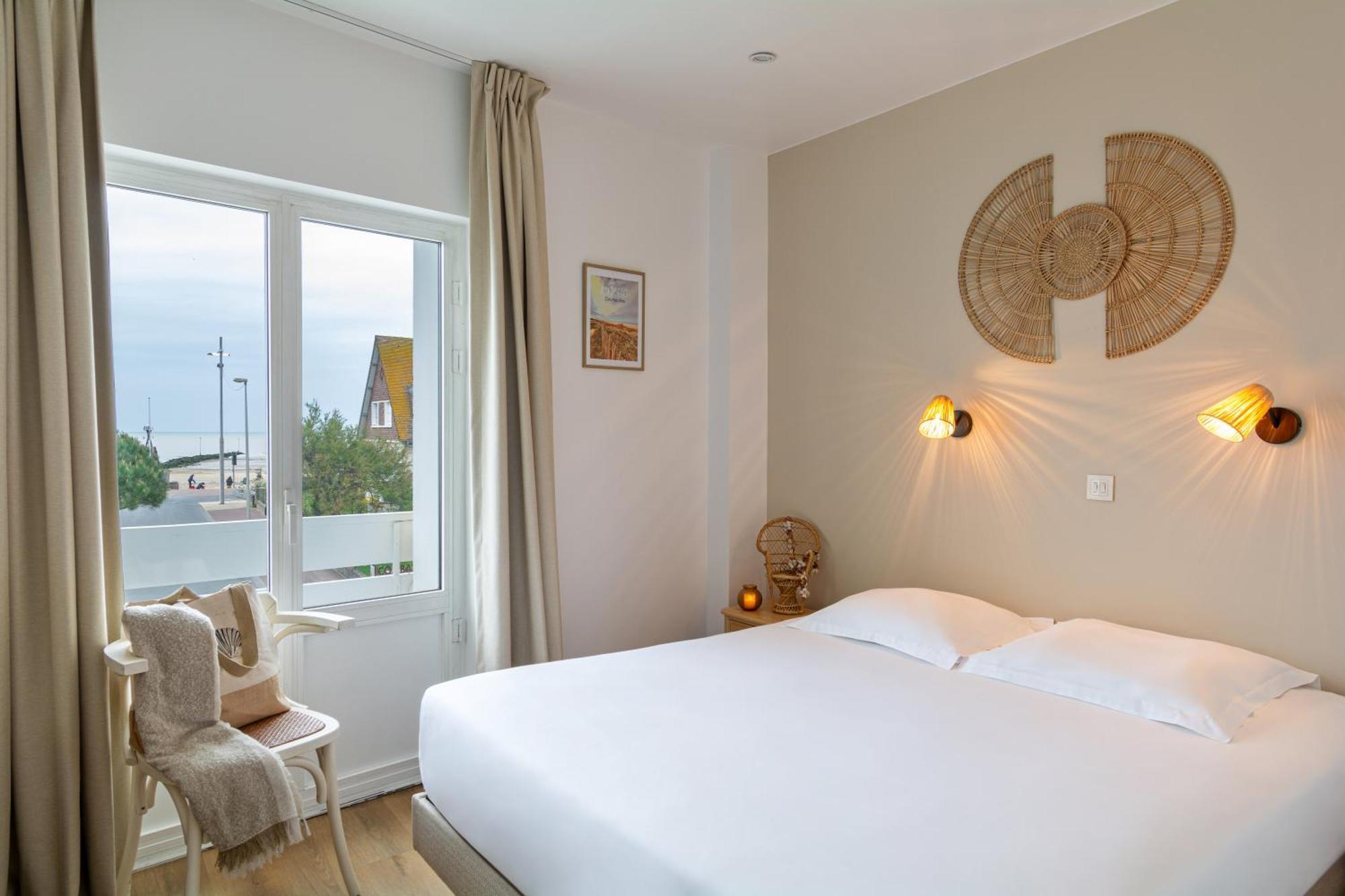 Hotel De La Plage Courseulles-sur-Mer Zewnętrze zdjęcie